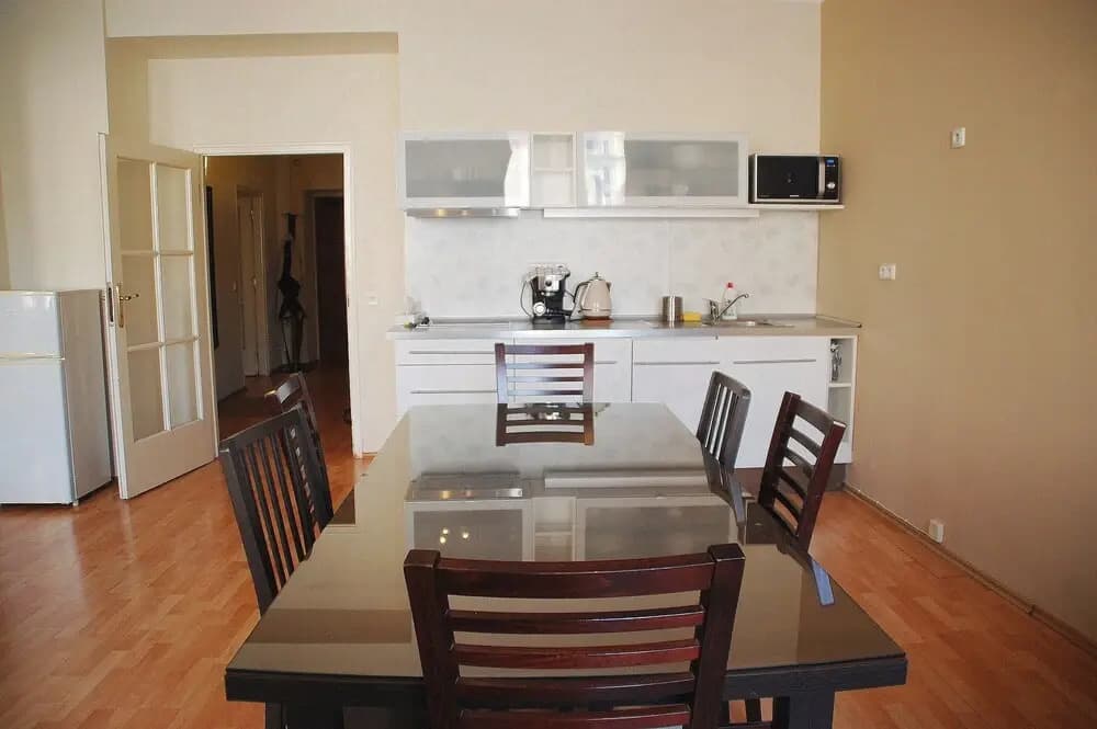 True Old Town Square Apartments - photo 14