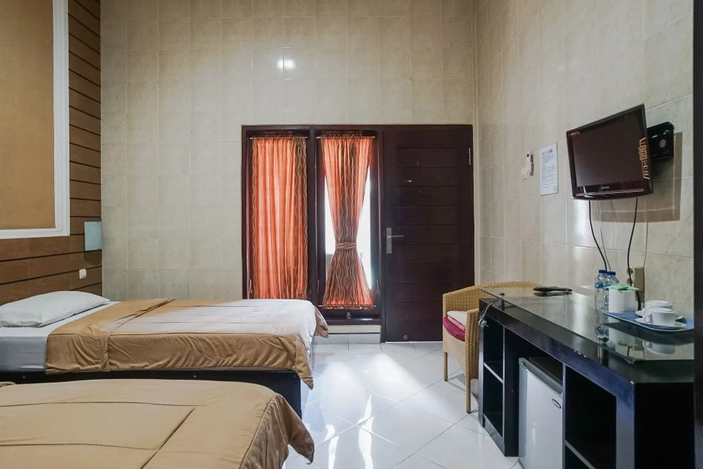 Denays Guest House Jimbaran By Zuzu - photo 6