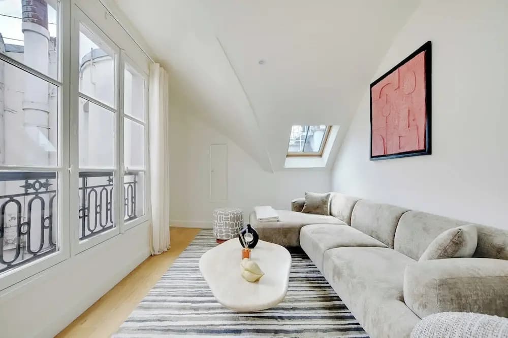 Apt a/c 3br/6p - Saint-lazare/les Champs Elysee - photo 10