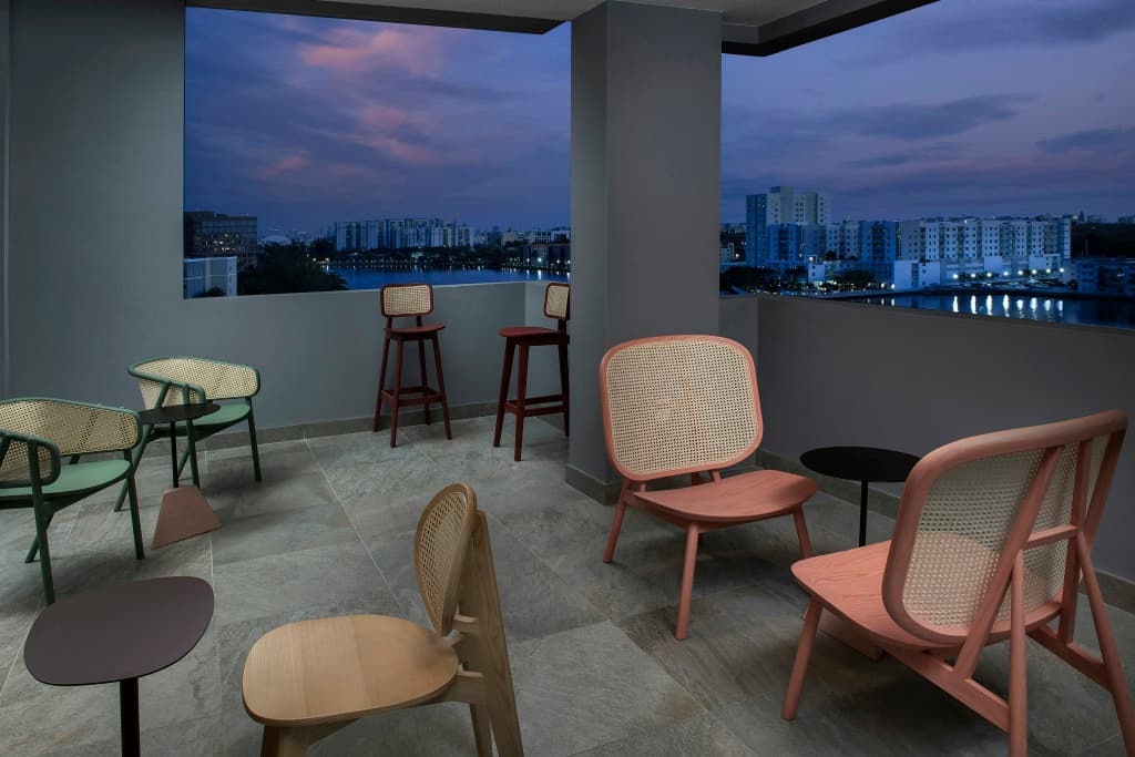 TRU by Hilton Miami Airport South Blue Lagoon, FL - photo 7