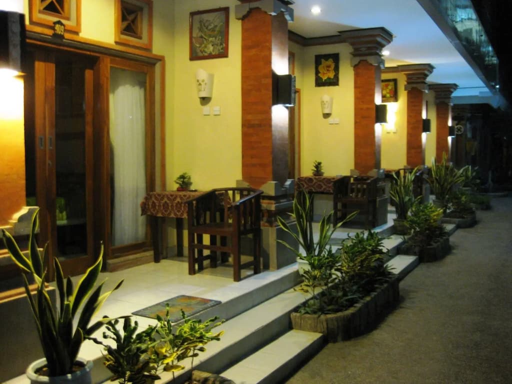 Sayang Maha Mertha Hotel - photo 19