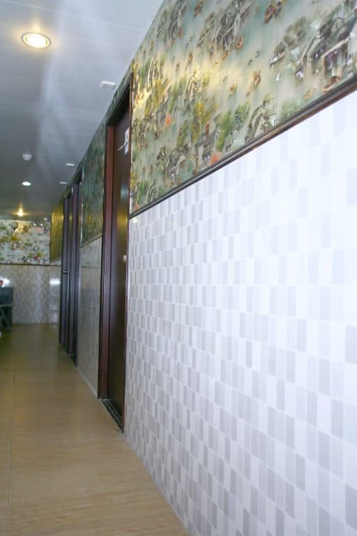 H.K Commercial Inn - photo 18