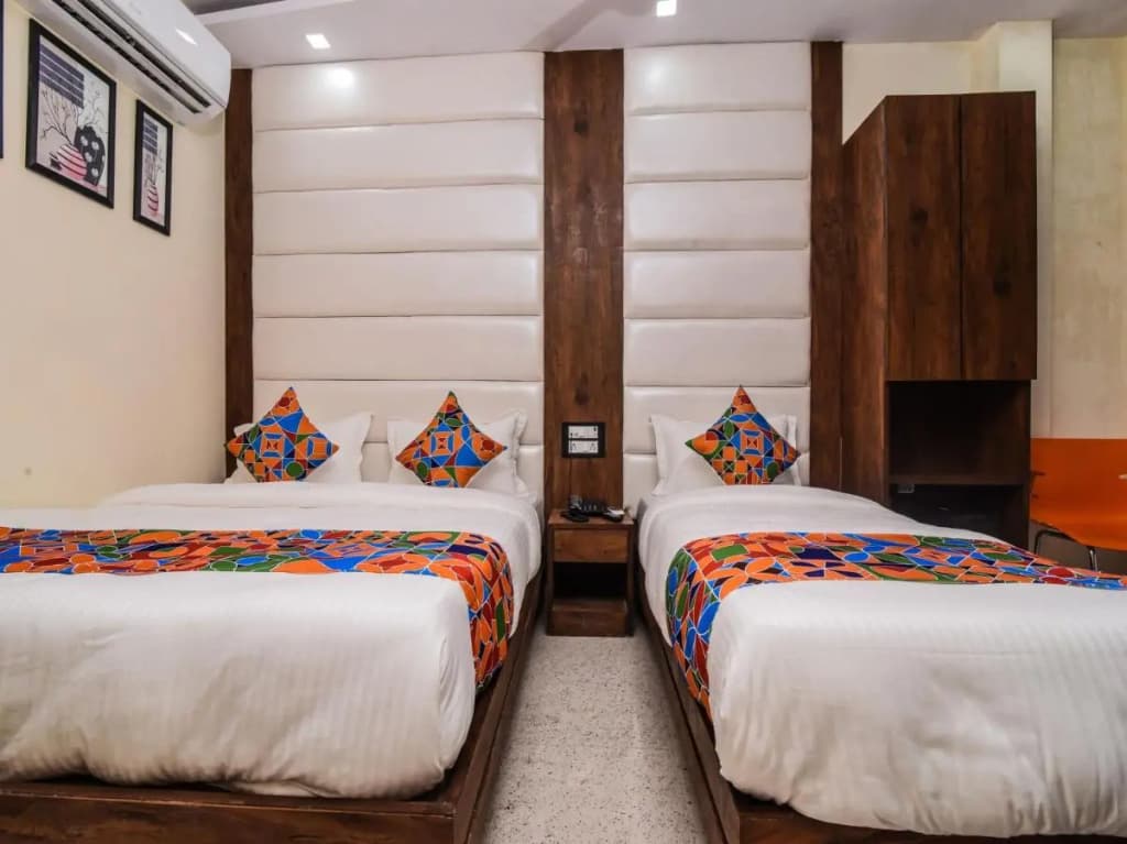 Hotel Dollar Inn - photo 15