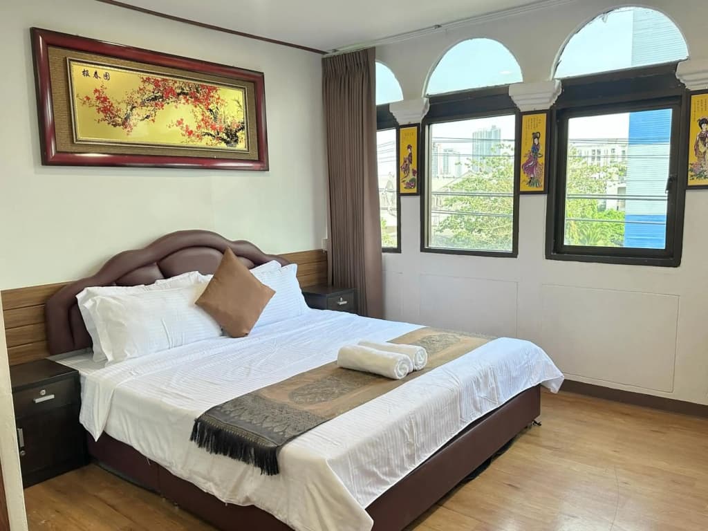 Longzhu Guesthouse - photo 12