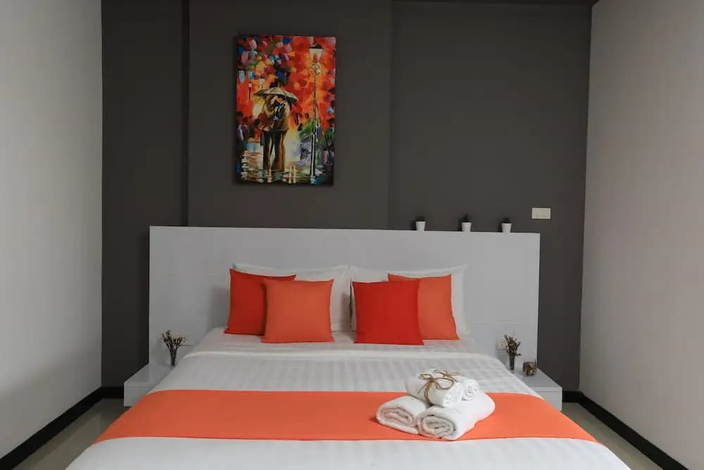 Nai Harn Condominium - photo 4