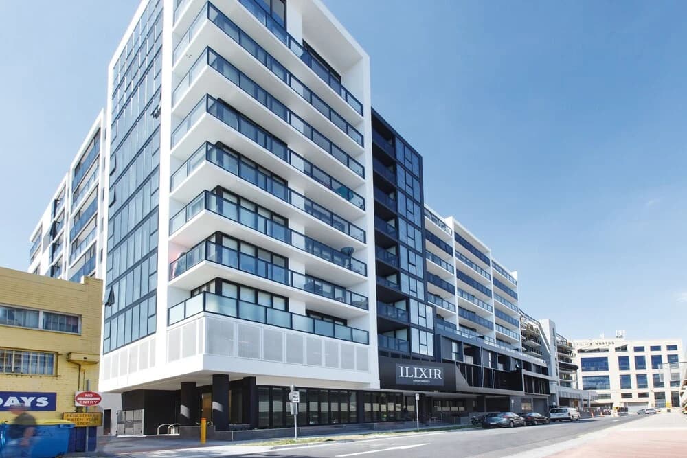 Ilixir Apartments by Ready Set Host - photo 1