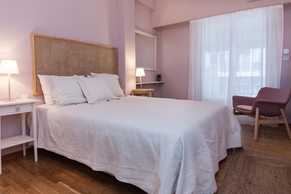 Pagrati Urban Oasis Getaway 2Bd Apt - photo 3