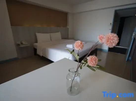 The Spring Srinakarin Hotel - photo 11