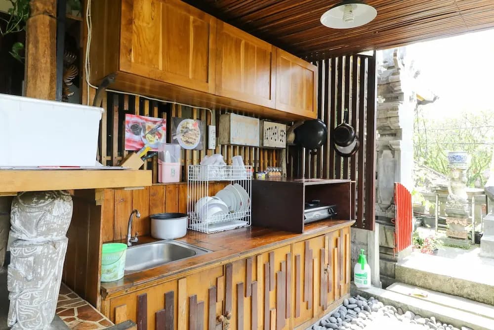 RW Downtown Hostel Ubud - photo 8