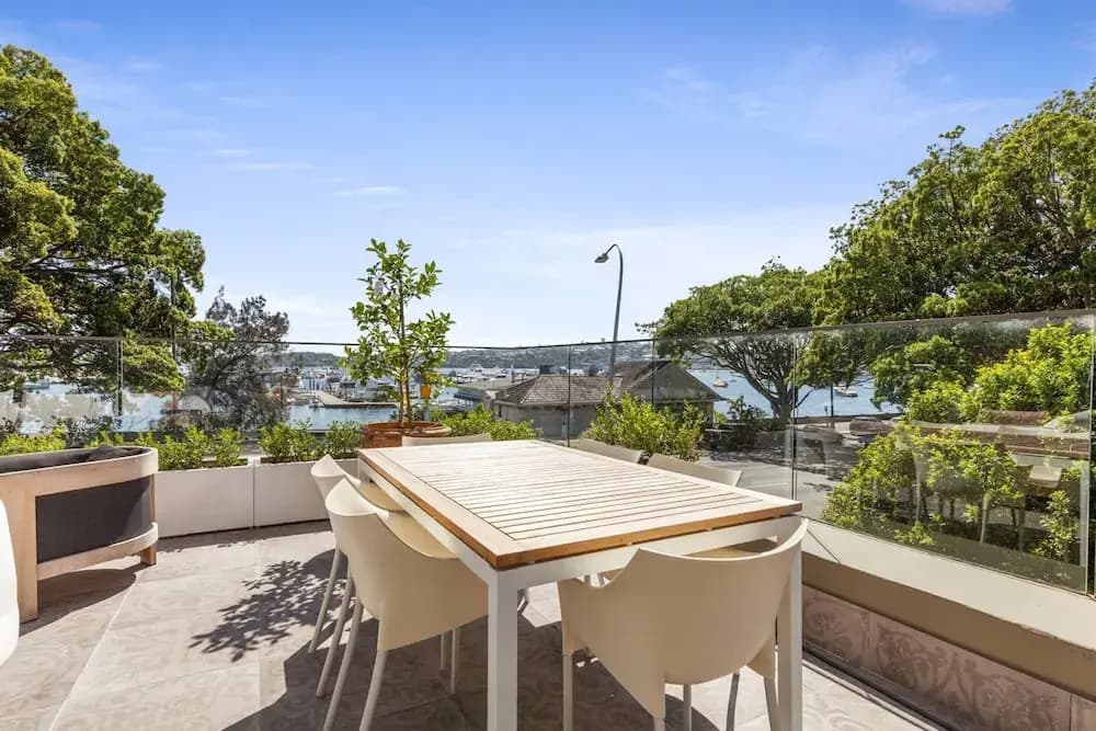 Superb 2-bed Apartment Facing Rose Bay Marina - photo 8