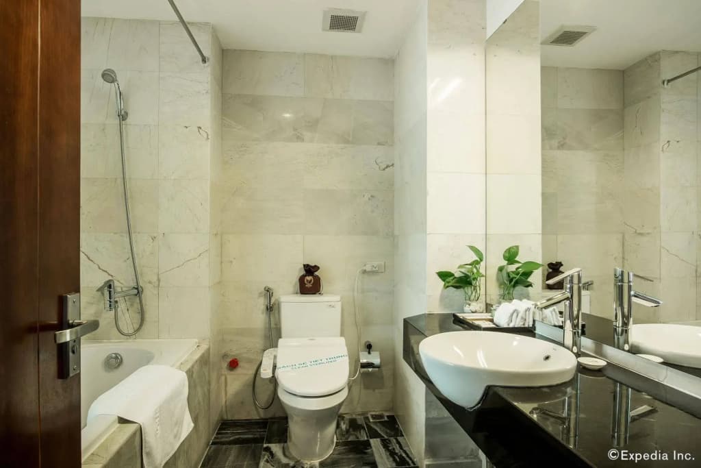 Nesta Hotel Ha Noi - photo 9