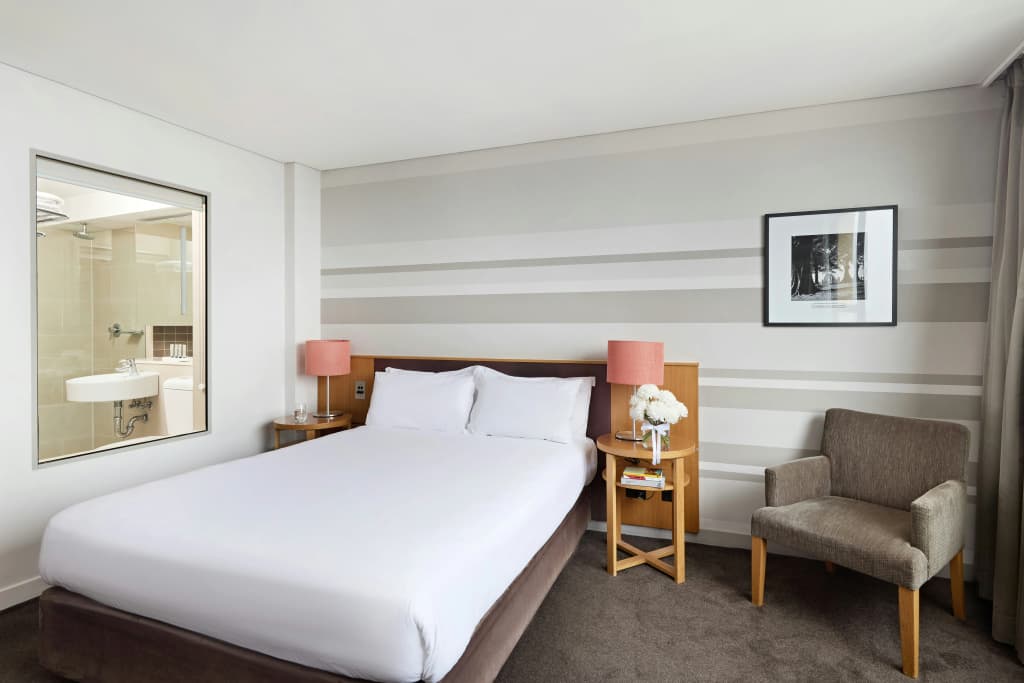 View Sydney ( North Sydney Harbourview Hotel) - photo 33