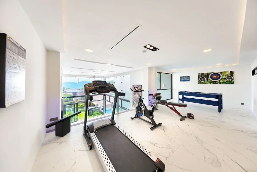 Massive 4 Bedroom with Cinema & Gym - photo 25