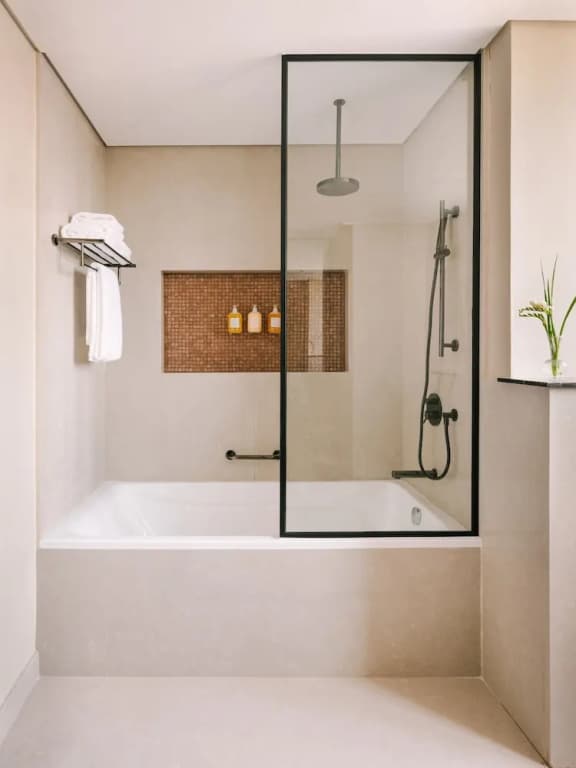 Aura Suites - photo 11