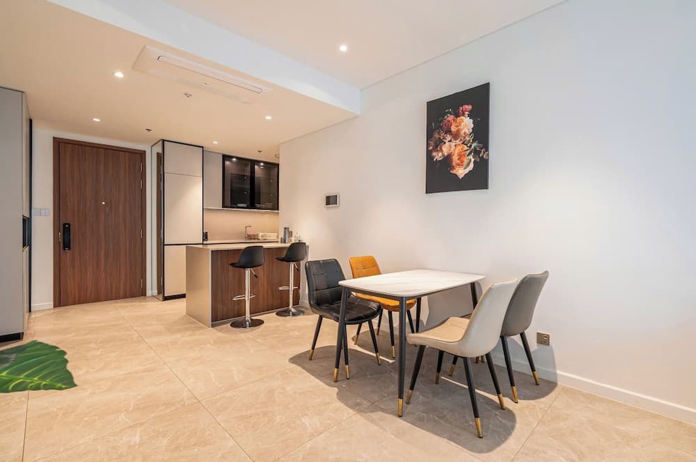 The CREST Premier Residence - photo 50
