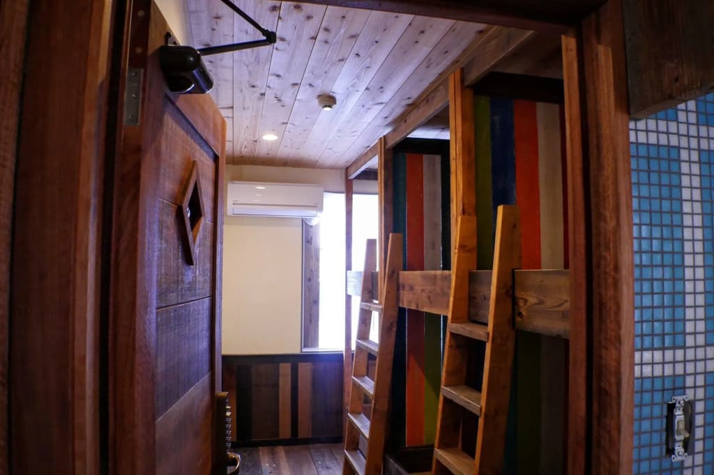 The Pax Hostel, Cafe & Records - photo 16