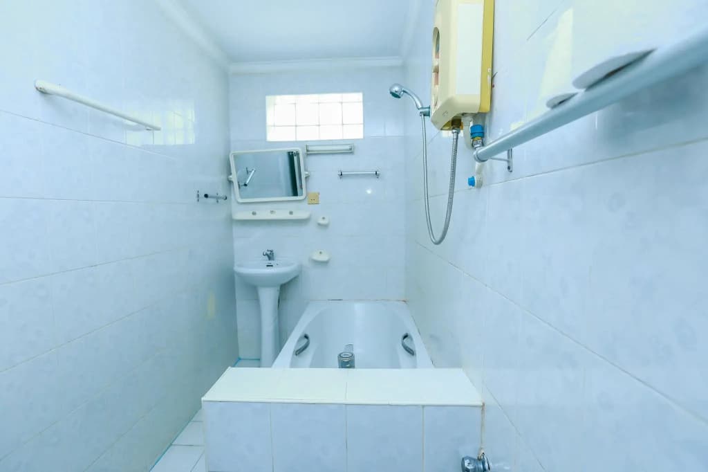 French Garden Hostel - photo 4