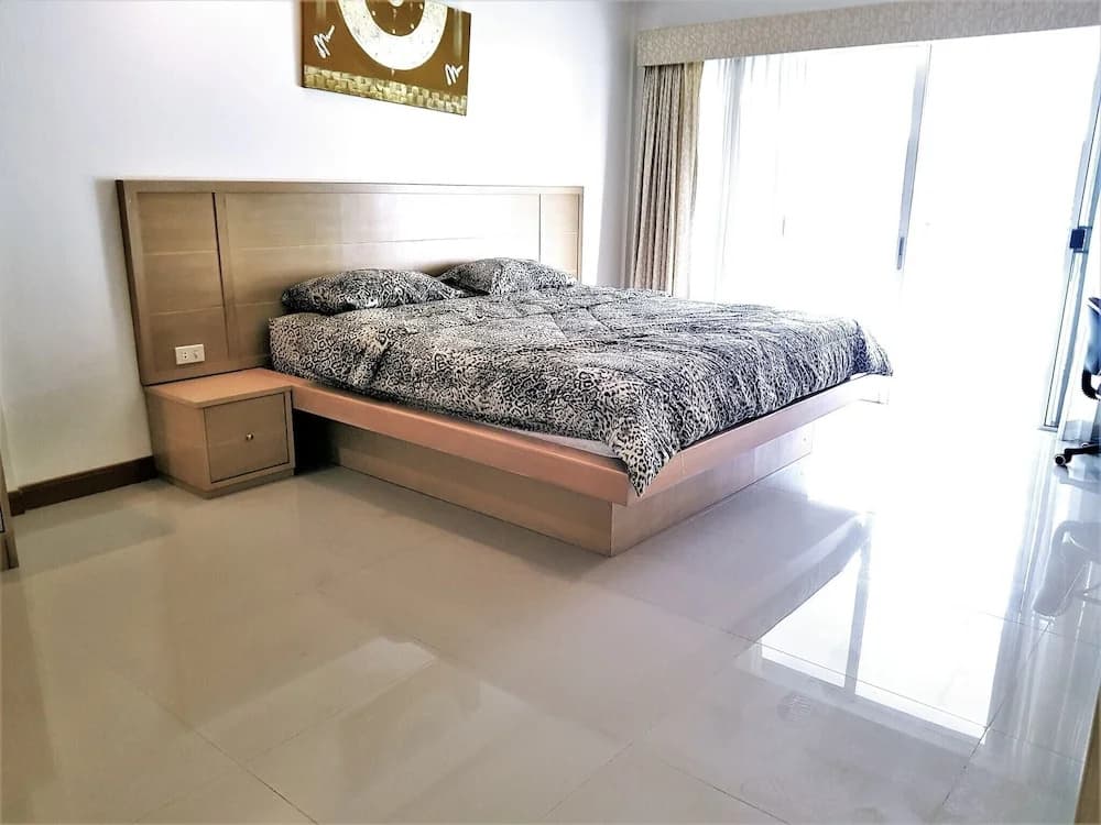 Sea View Corner Condo Jomtien - photo 2