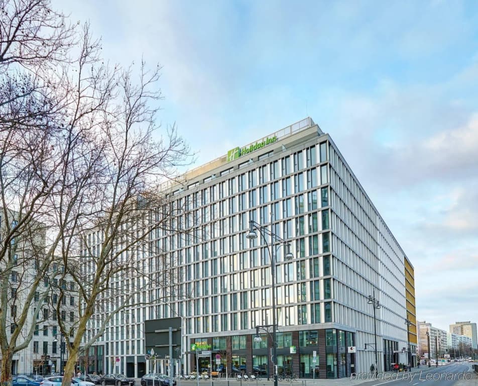 Premier Inn Berlin Alexanderplatz Hotel - photo 1