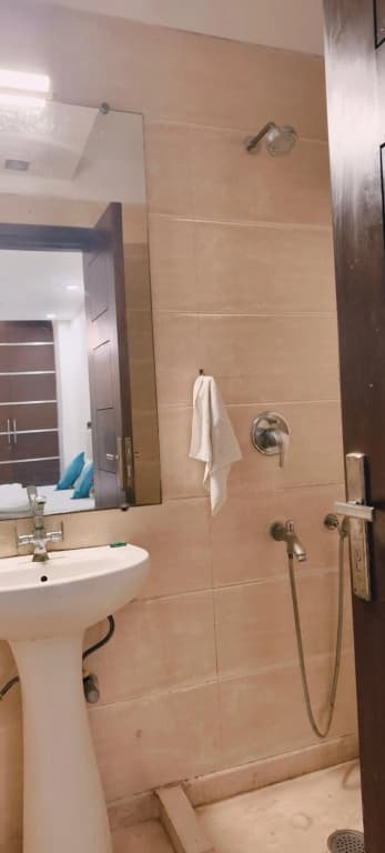 Luxurious 3Bhk Apartment! - photo 7