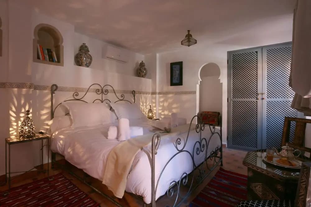 Palace Tinmel - Double Standard Room 2 - photo 2