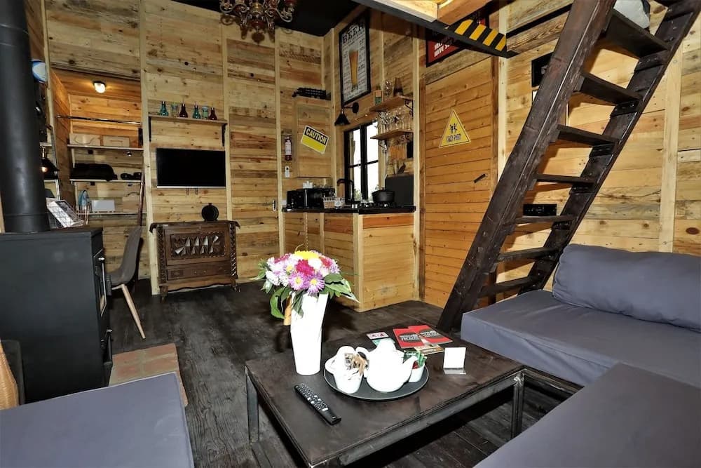 Falcon Apartments - Terrace - photo 2