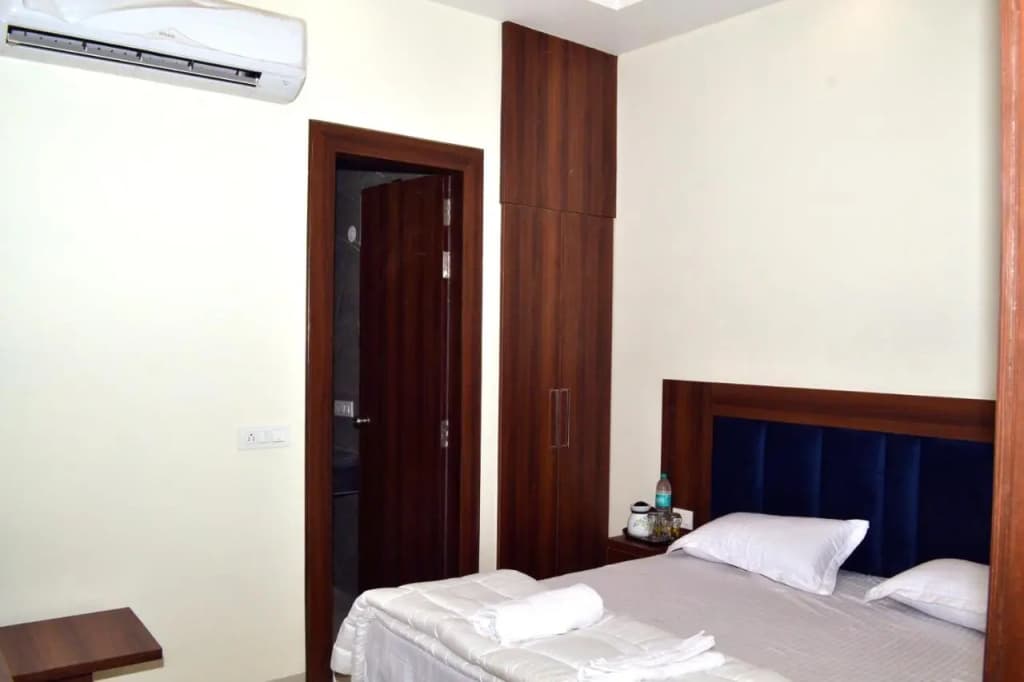 OYO 80949 Hotel Glace - photo 6