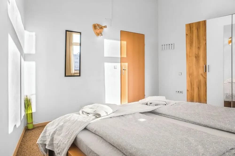 Cozy 2BR Apt Next to Millennium Tower - photo 4
