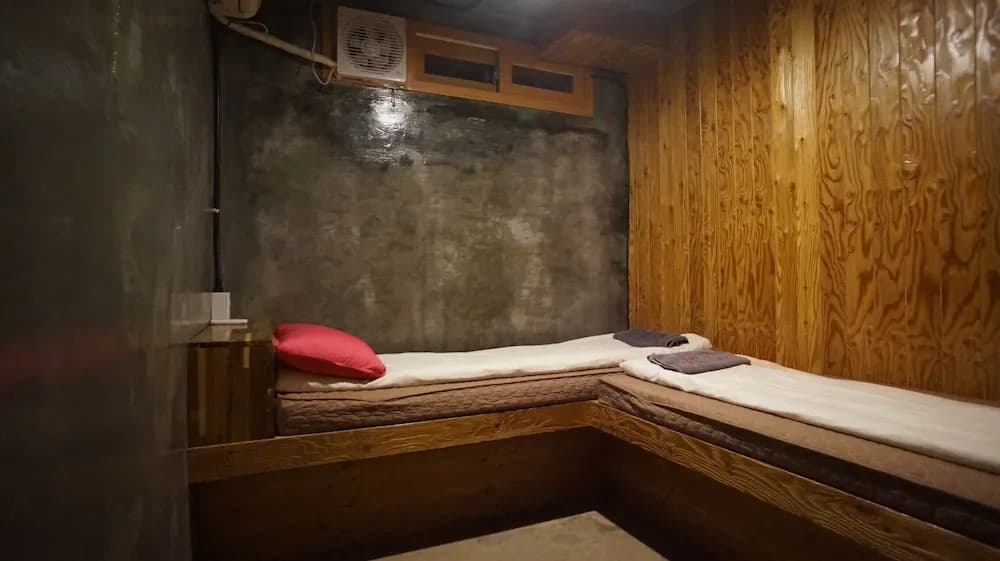 Guesthouse H - photo 15