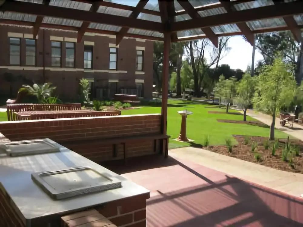 Yarra House Campus Summer Stays - photo 13