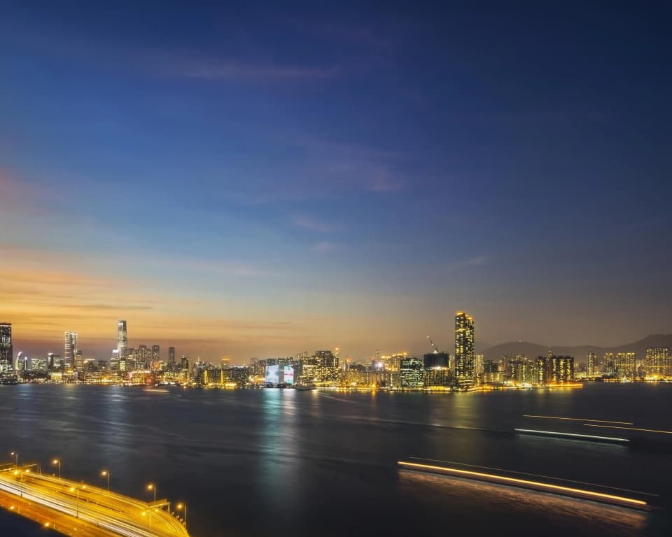 Hyatt Centric Victoria Harbour - photo 37