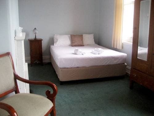 The Cecil Guesthouse - photo 11