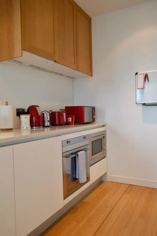 1 Bedroom Central Apartment - photo 12
