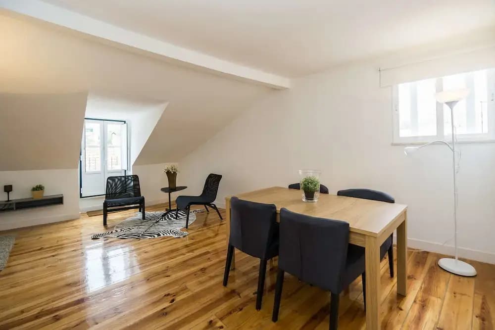 Comfortable and Trendy Lisbon Apartment - photo 9