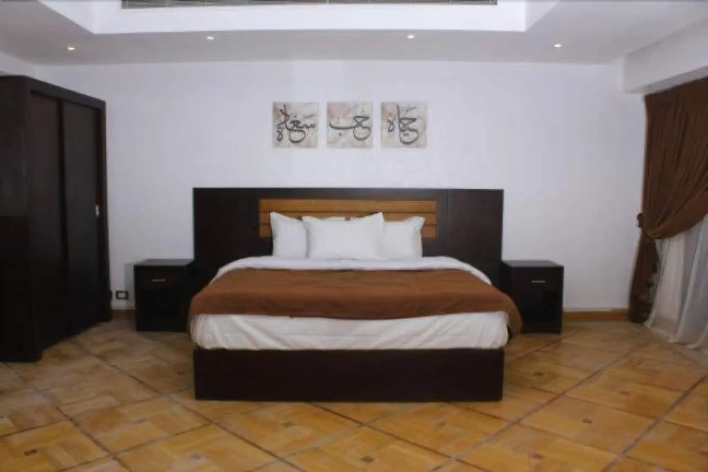 Galaxy Royal Suites Hotel - photo 5