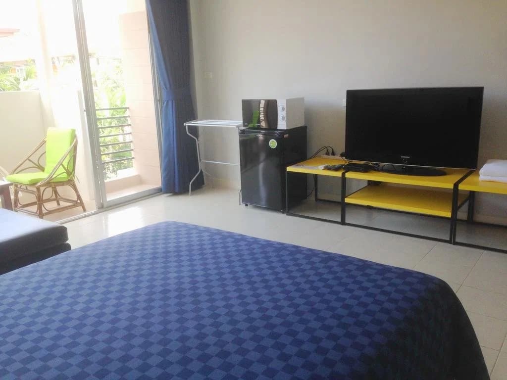 On Street Bed And Breakfast - photo 4