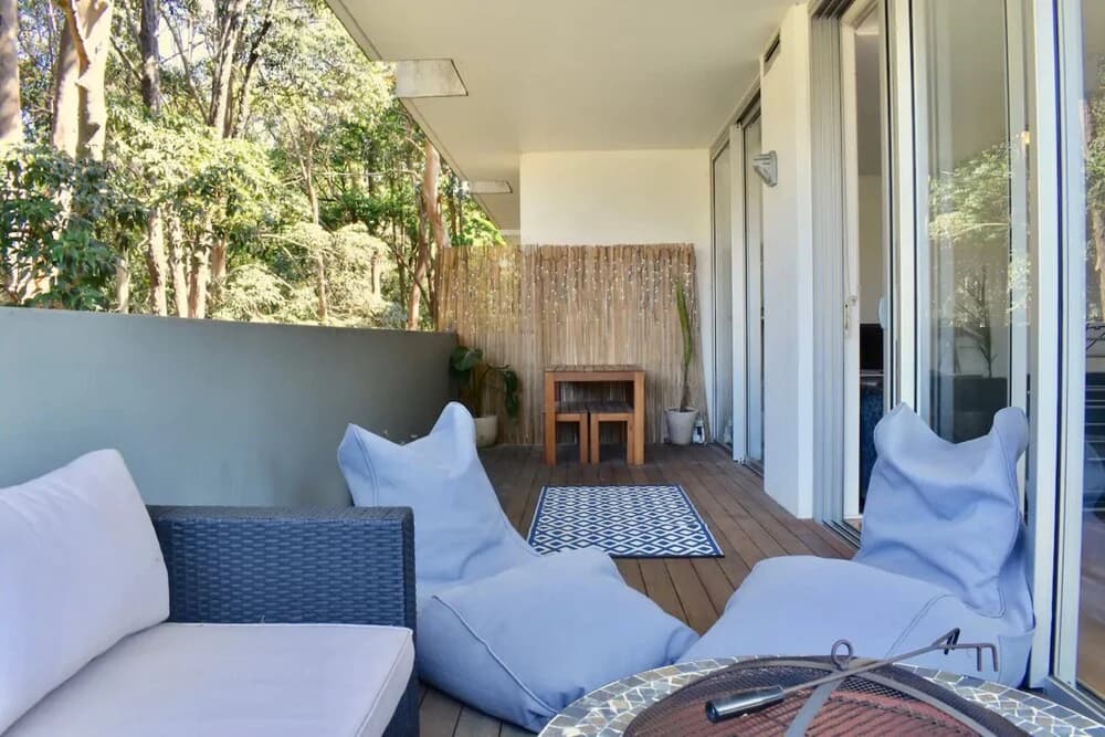 Bright and Open 2 Bedroom Bondi Flat - photo 11