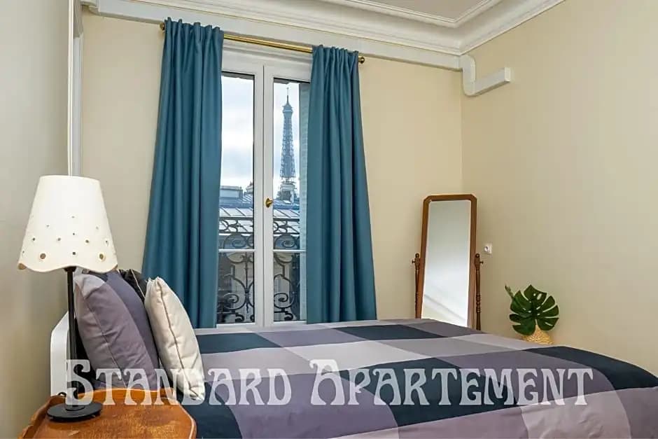 Eiffel Tower view Residence - photo 2