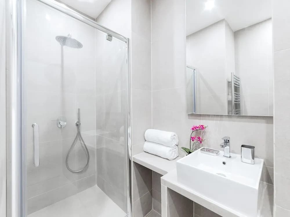 LUX 3 & 4 BDR Montmartre I by Livinparis - photo 6