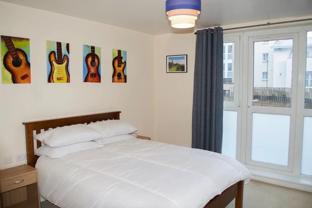 Bright 2 Bedroom Flat With Patio - photo 4