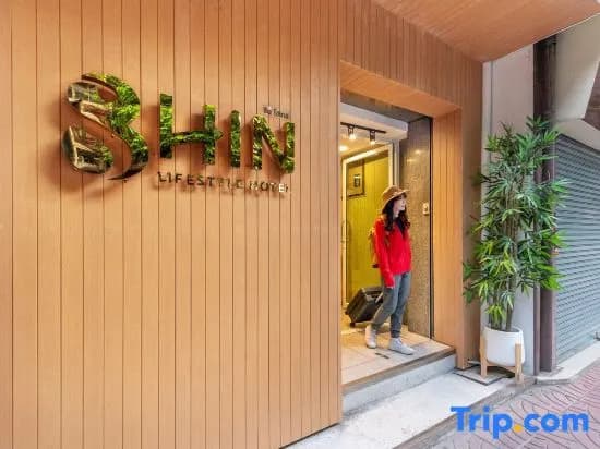 Shin Hotel Chinatown - photo 1
