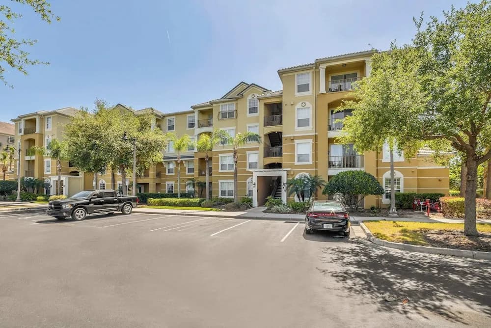 Luxurious 3BD Home Close to Convention Center and Themed Parks! #3vc209 - main photo