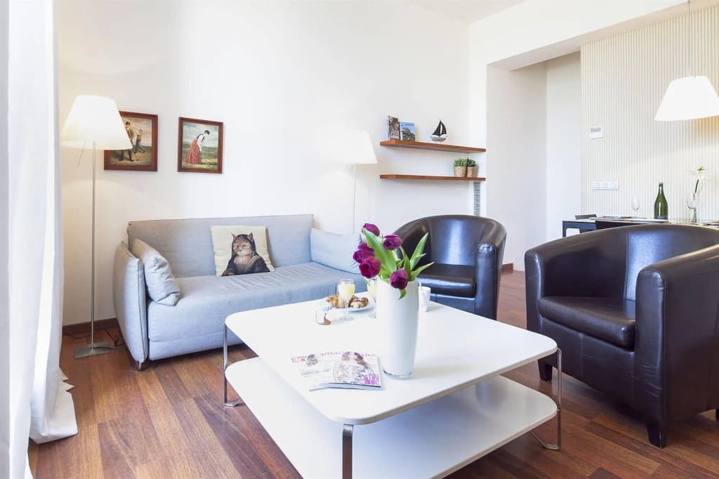 Inside Barcelona Apartments Mercat - photo 2