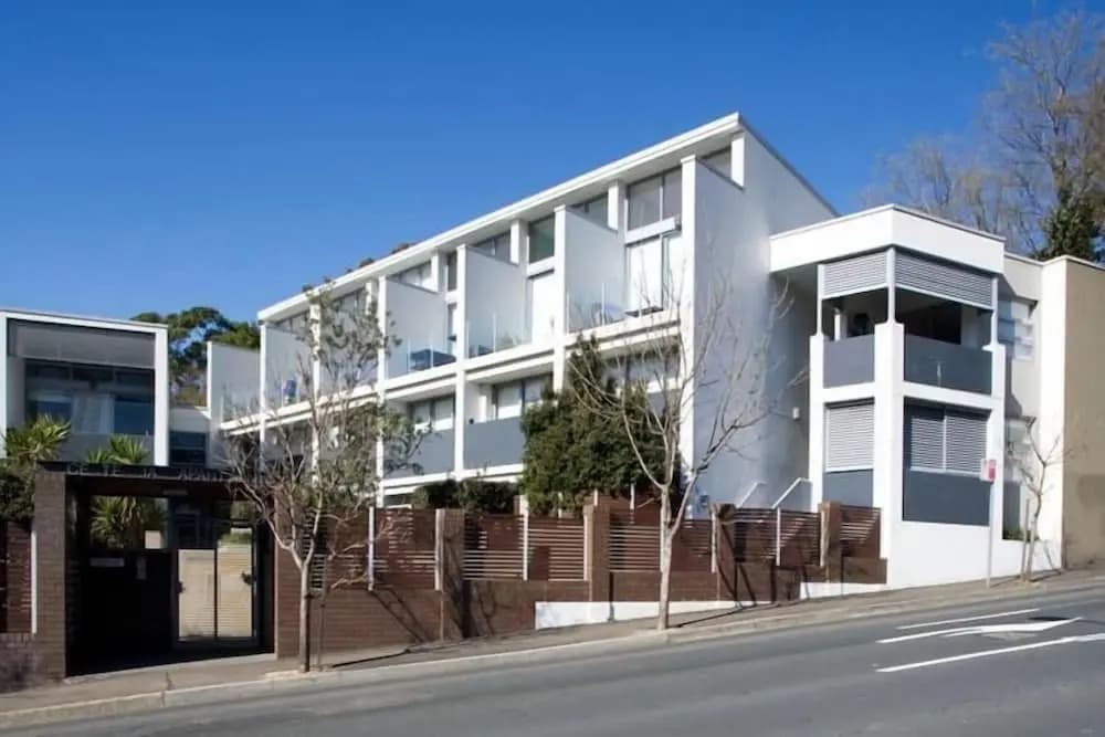 The Apartment Service GLE20 - photo 1