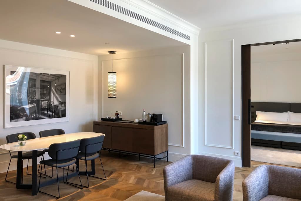 Kozmo Hotel Suites & Spa - Small Luxury Hotels of the World - photo 47