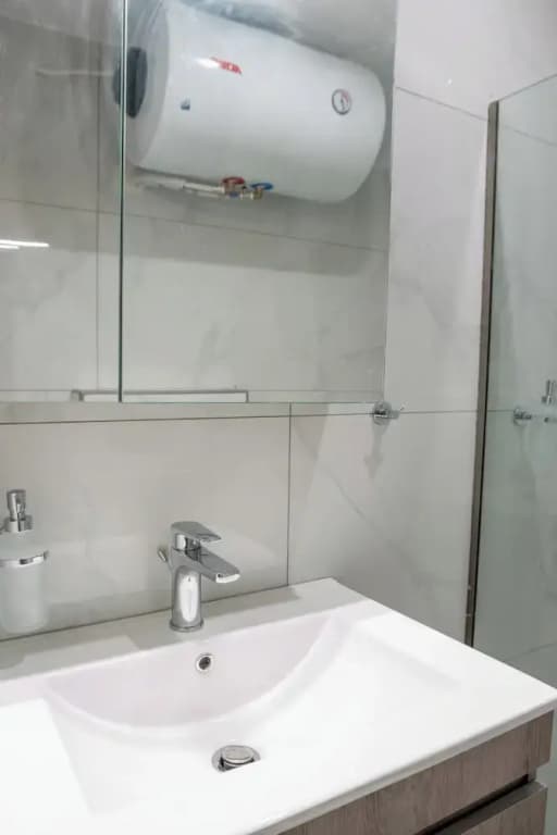 Brand New Pagrati Apt Modern Comfort - photo 6