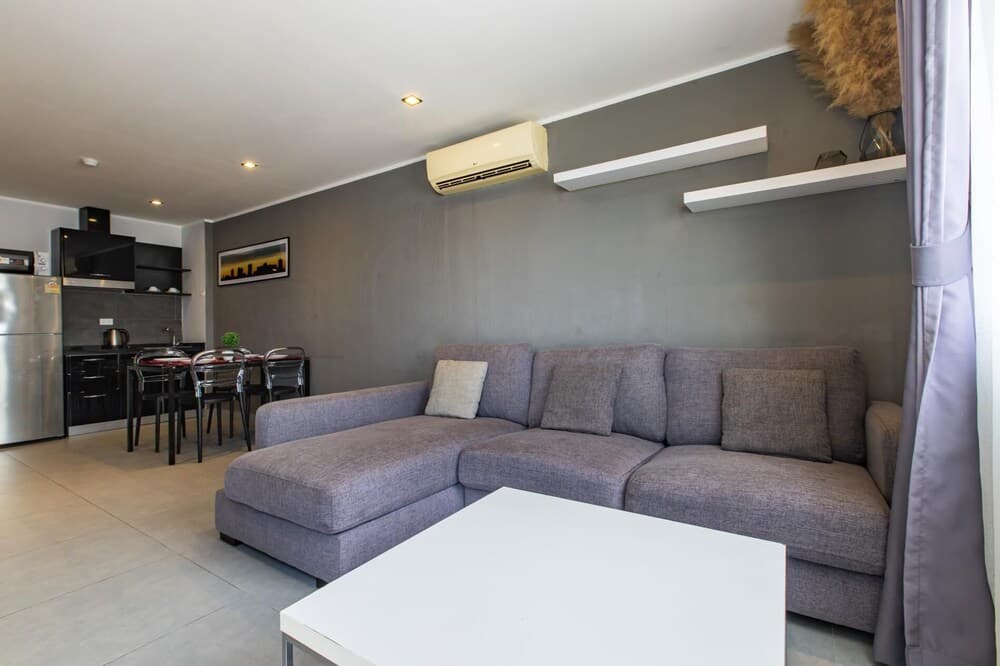 Modern Condo - 1BR T1 -501 - photo 14