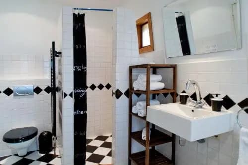 Canal Holiday Apartment - photo 9