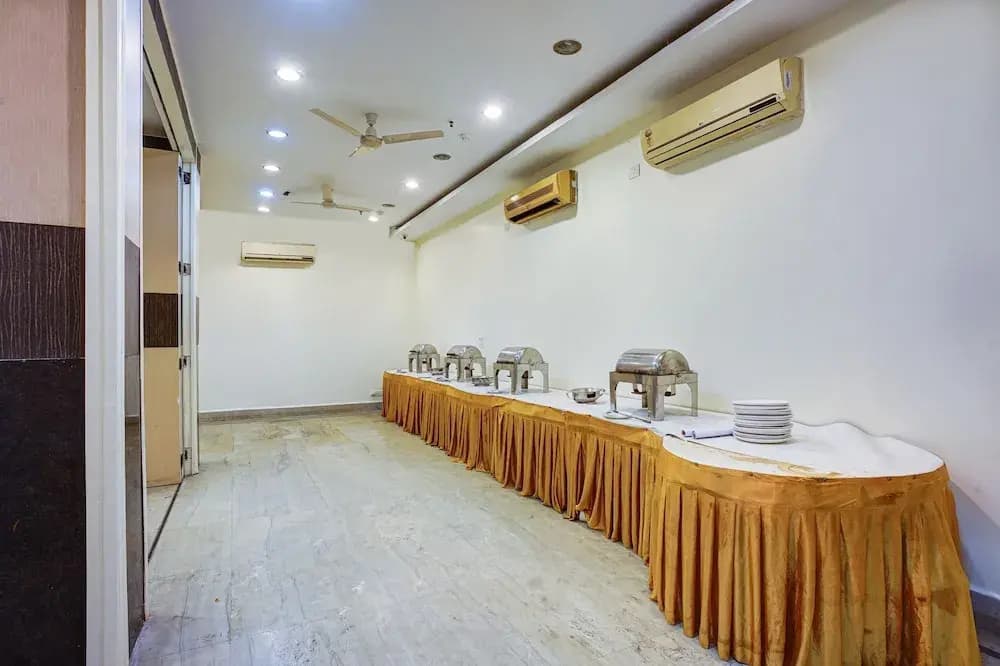 Hotel Amby Inn by Quadis - Lajpat Nagar - photo 23