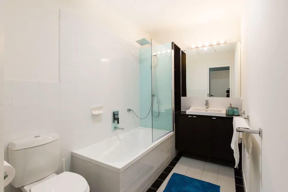 VANCE, 2BDR Melbourne Apartment - photo 8